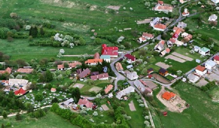 Letecké fotografie obce Vysoká
