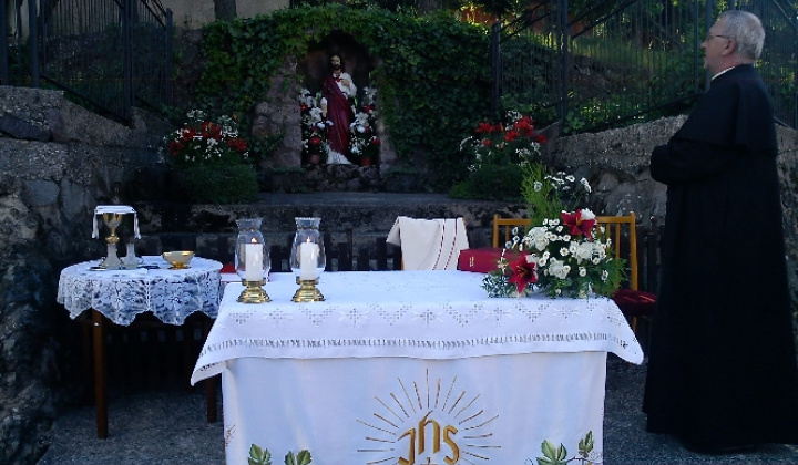 Slávnosť pri Božskom srdci v obci Vysoká 15.6.2012